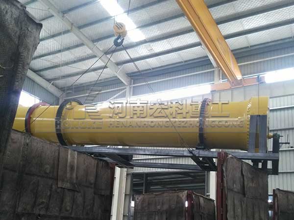 福建漳州2.5x9m雞糞烘干機發(fā)貨現場
